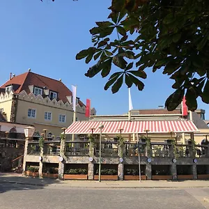 Iiyo Meerbusch